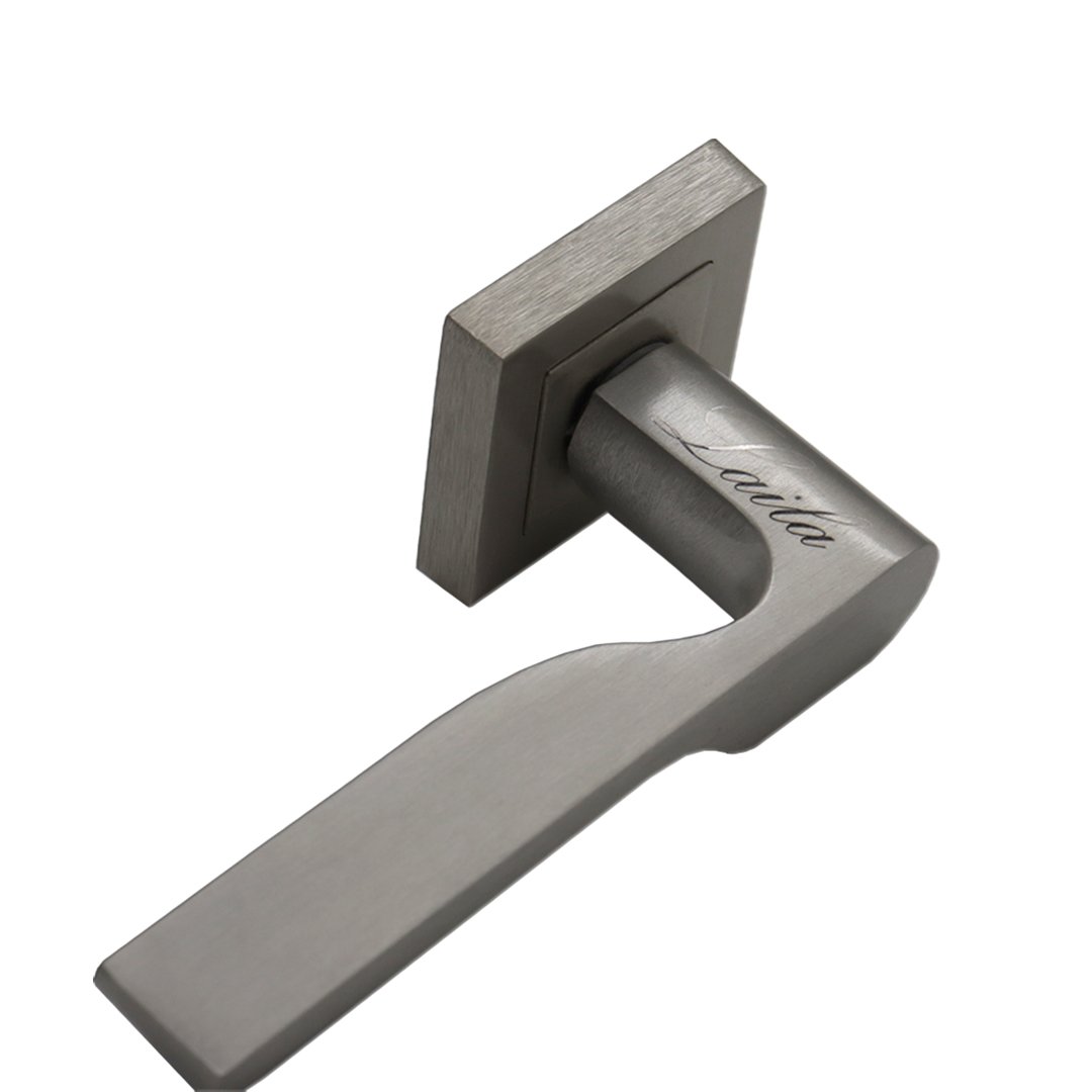 KEPA 502 silver rosette handle with the name Laila engraved KEPA 502 silver rosette handle with the name Laila engraved